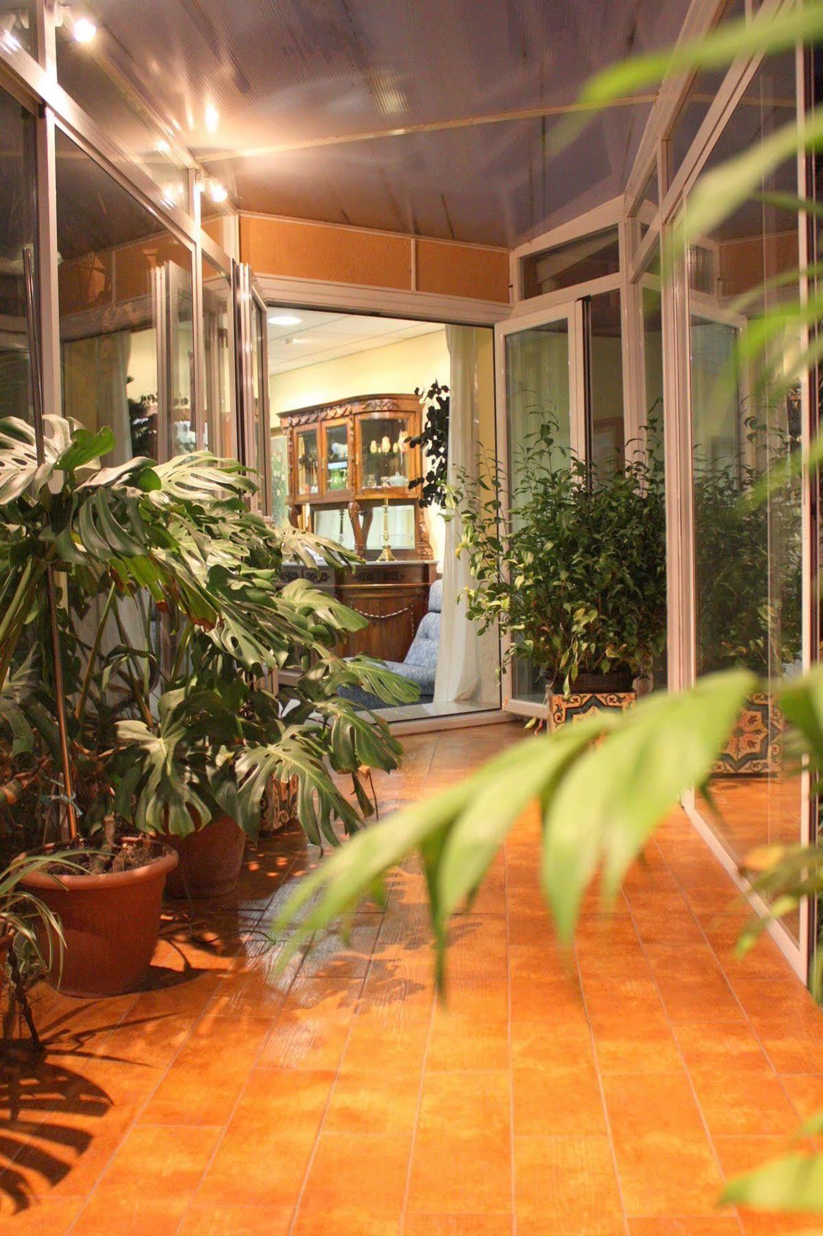Hotel Iberia Plaza America Caces Eksteriør billede